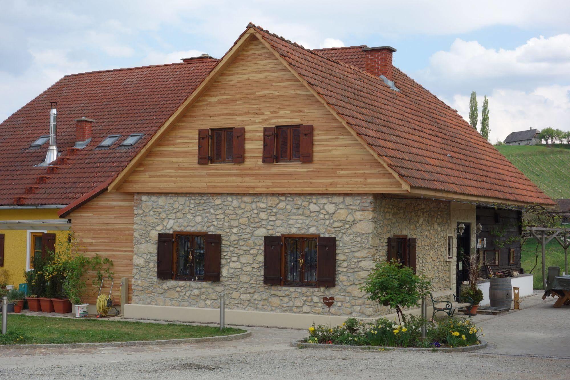 Weingut Primus Suedsteiermark Spielfeld Esterno foto