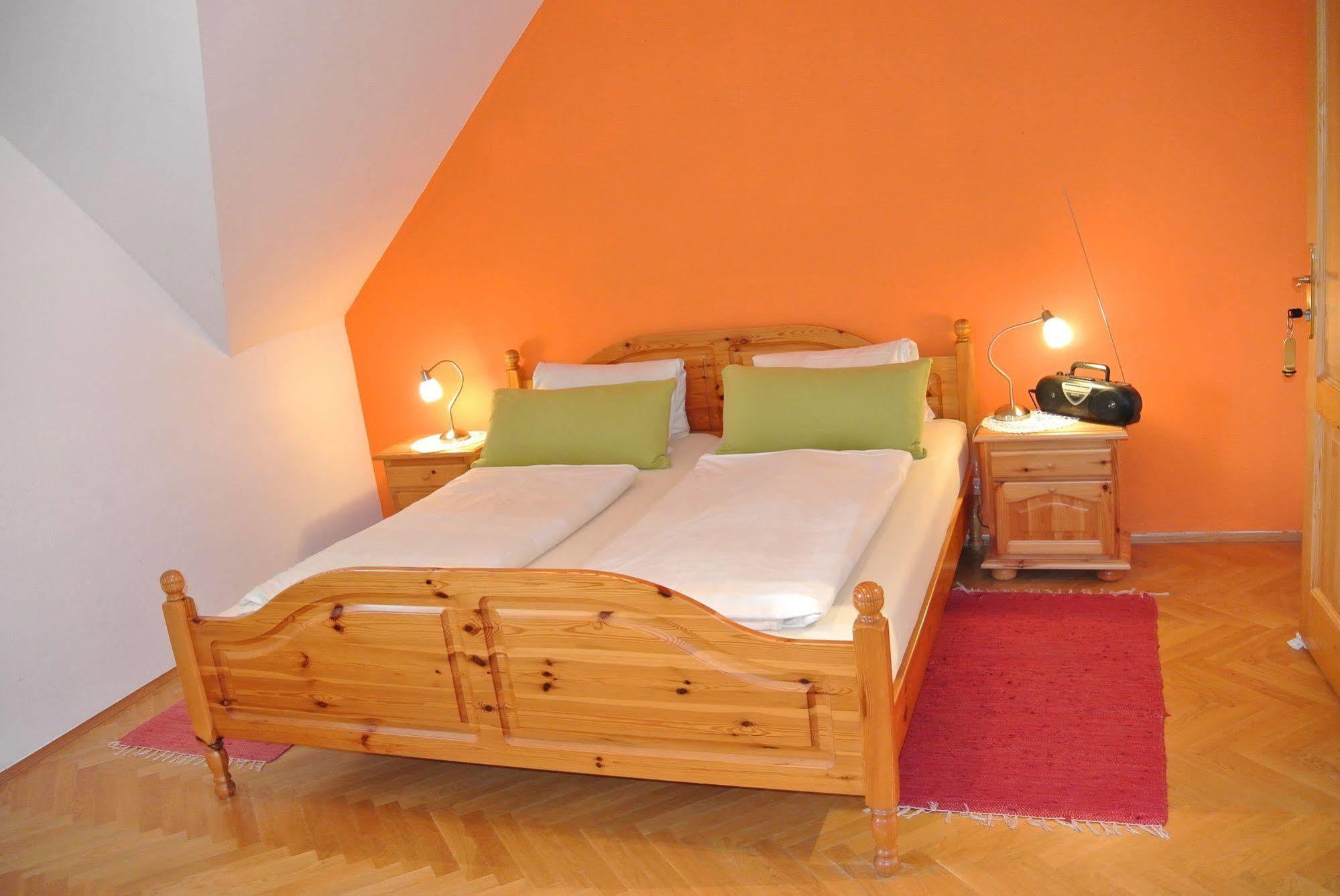 Weingut Primus Suedsteiermark Spielfeld Esterno foto
